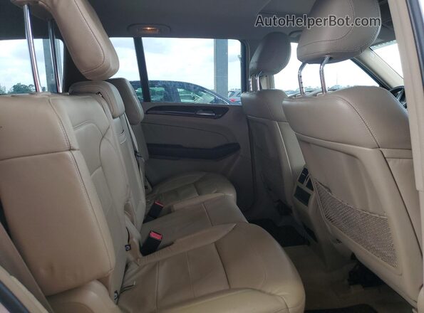 4JGDF6EE5GA640793 2016 MERCEDES-BENZ GL-CLASS White Սալոնի հետևի տեսք