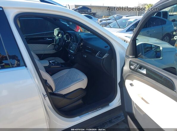 4JGDF6EE6KB239675 2019 MERCEDES-BENZ GLS 450 White Вид салону спереду