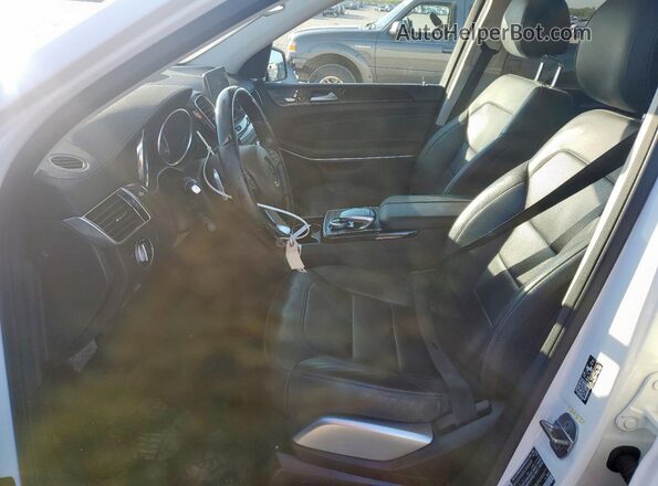 4JGDF7DE1JB084281 2018 MERCEDES-BENZ GLS White Front interior view