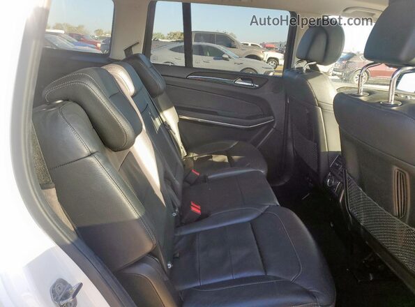 4JGDF7DE1JB084281 2018 MERCEDES-BENZ GLS White Rear interior view