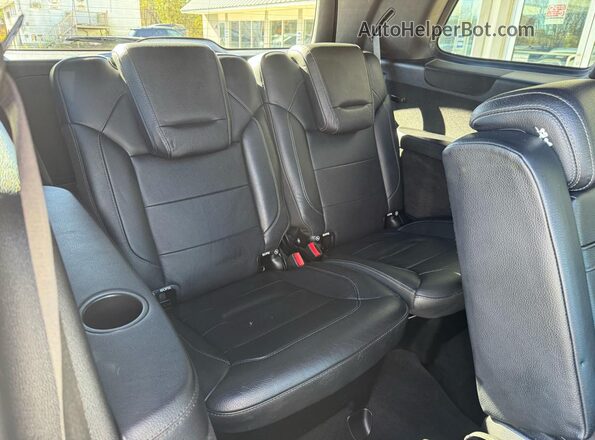 4JGDF7DE2HA874706 2017 MERCEDES-BENZ GLS White Front interior view