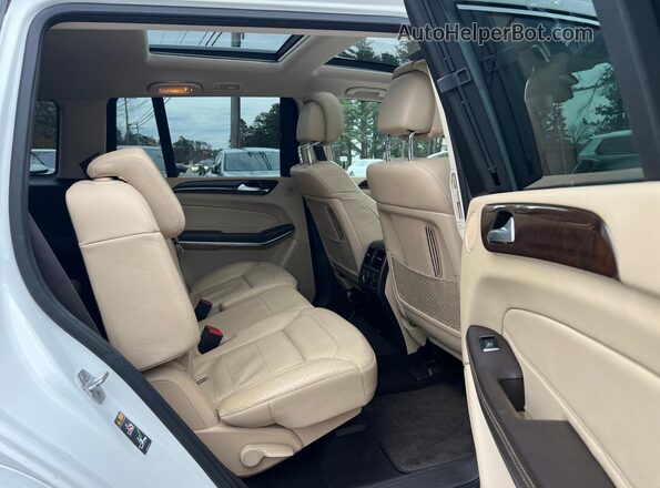 4JGDF7DE7JB046604 2018 MERCEDES-BENZ GLS Белый Вид сзади