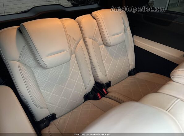 4JGDF7DE8HA829365 2017 MERCEDES-BENZ GLS 550 Gray Front view