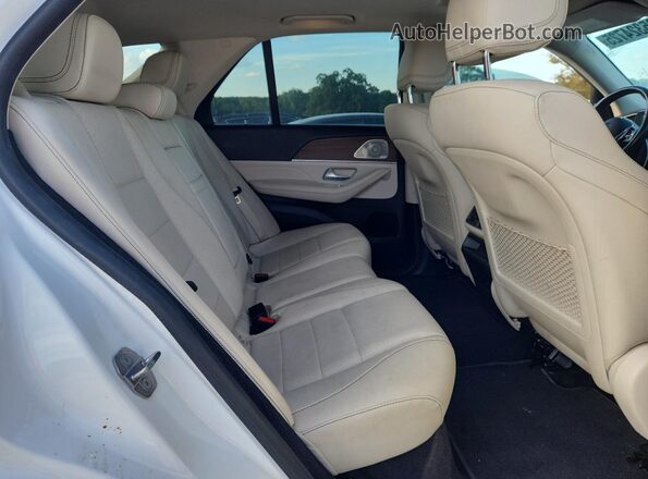 4JGFB4JB4MA401087 2021 MERCEDES-BENZ GLE White Rear interior view