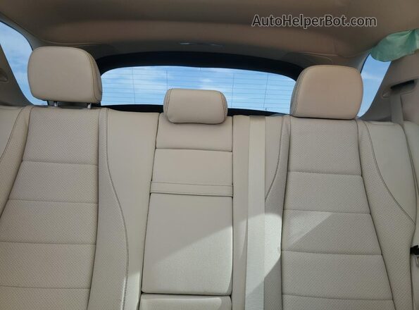 4JGFB4JB8MA389817 2021 MERCEDES-BENZ GLE White Rear seats view