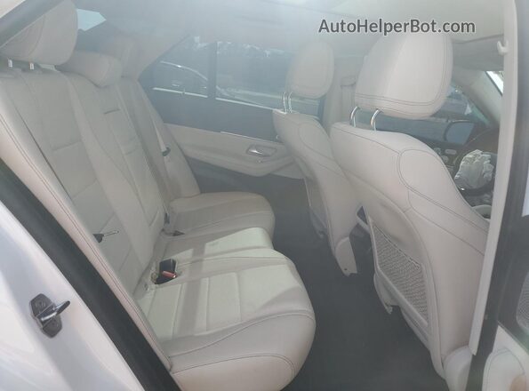 4JGFB4JB8MA389817 2021 MERCEDES-BENZ GLE White Rear interior view