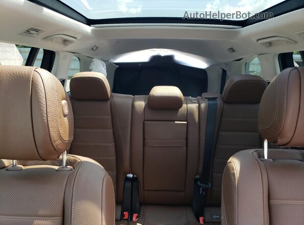 4JGFF5KE2SB481306 2025 MERCEDES-BENZ GLS Blue Rear seats view