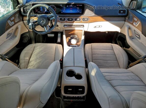4JGFF8FE5RB125700 2024 MERCEDES-BENZ GLS Silver Вид панелі приладів