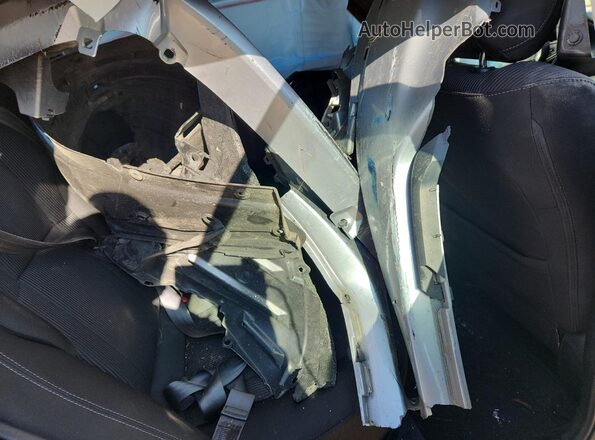 4S3BWAF66N3002348 2022 SUBARU LEGACY Silver ძრავის განყოფილების ხედი
