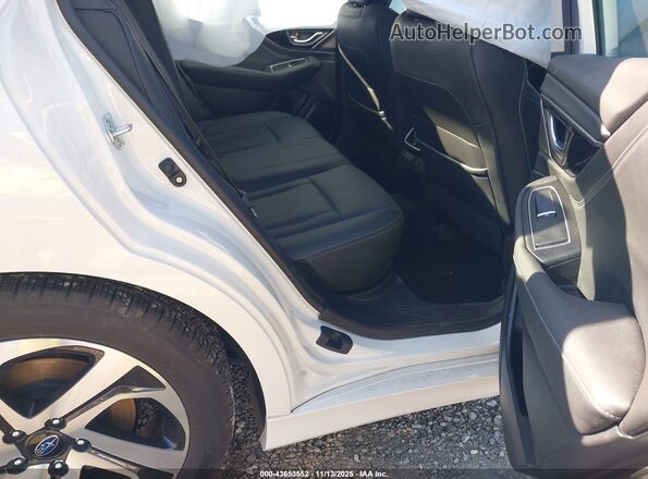 4S3BWAN65N3022236 2022 SUBARU LEGACY White Vista de la etiqueta del VIN