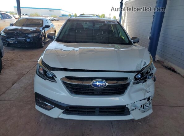 4S3BWGP66M3006352 2021 SUBARU LEGACY White Widok z przodu