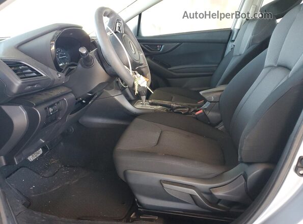 4S3GTAB65N3727007 2022 SUBARU IMPREZA Серебряный Вид салона спереди