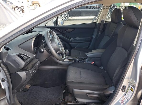 4S3GTAV64L3705198 2020 SUBARU IMPREZA Серебряный Вид салона спереди