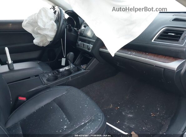 4S4BSENC1H3201544 2017 SUBARU OUTBACK Gray Widok wnętrza z przodu