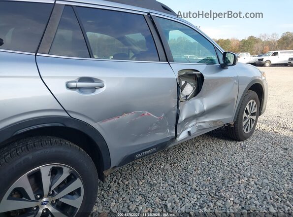 4S4BTAFC2N3176427 2022 SUBARU OUTBACK Серебряный Вид спереди