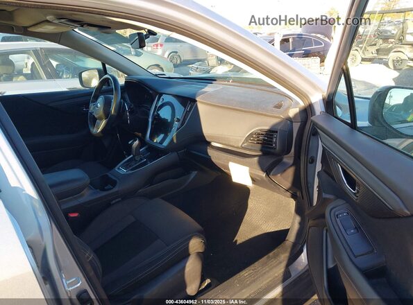 4S4BTAFC4N3248261 2022 SUBARU OUTBACK Silver Vista interior delantera