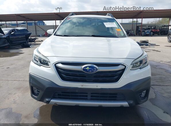 4S4BTAMC4M3123536 2021 SUBARU OUTBACK White Вид задньої частини салону