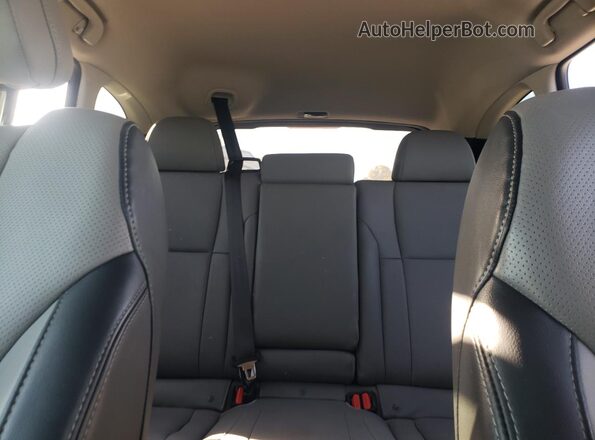 4S4BTANC0N3136526 2022 SUBARU OUTBACK Серебряный Вид задних сидений