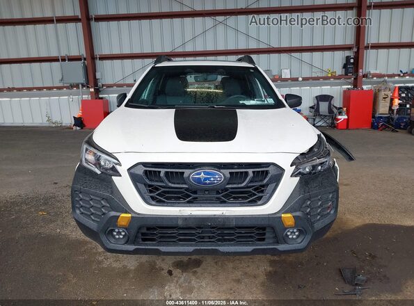 4S4BTGUD0R3135010 2024 SUBARU OUTBACK White Widok zestawu wskaźników