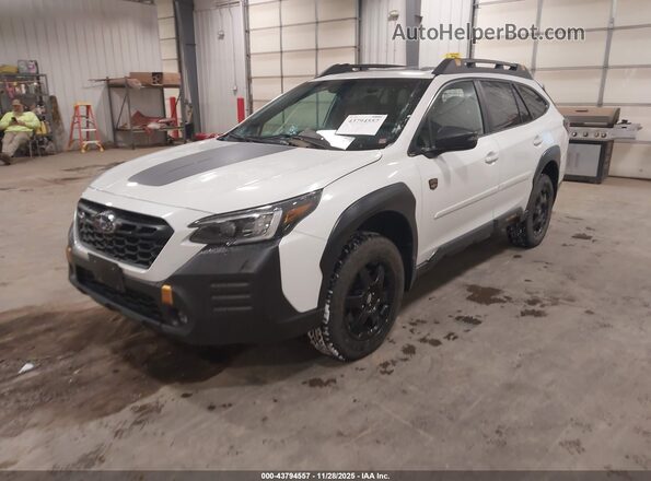 4S4BTGUD4N3135568 2022 SUBARU OUTBACK Белый Передняя левая четверть