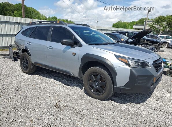 4S4BTGUD5N3119976 2022 SUBARU OUTBACK Серебряный Передняя правая четверть