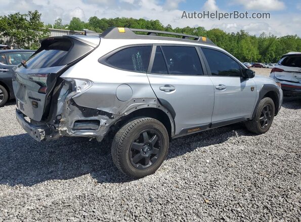 4S4BTGUD5N3119976 2022 SUBARU OUTBACK Серебряный Задняя правая четверть