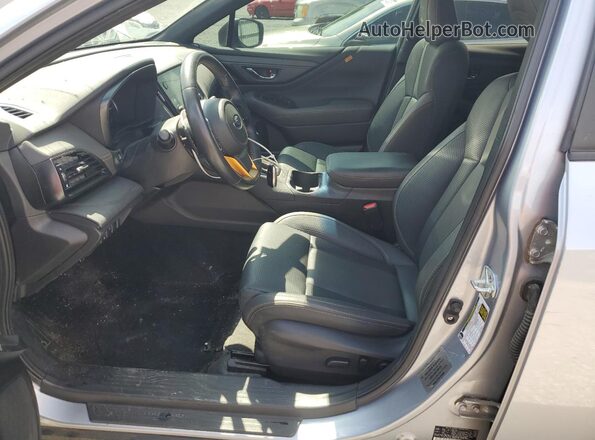 4S4BTGUD5N3119976 2022 SUBARU OUTBACK Серебряный Вид салона спереди