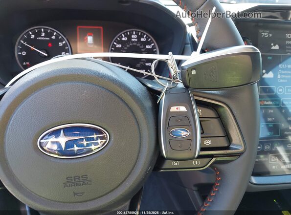 4S4GUHM69S3753040 2025 SUBARU CROSSTREK Gray 