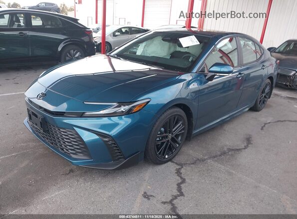 4T1DAACK2SU204162 2025 TOYOTA CAMRY Blue Vista tres cuartos delantera izquierda