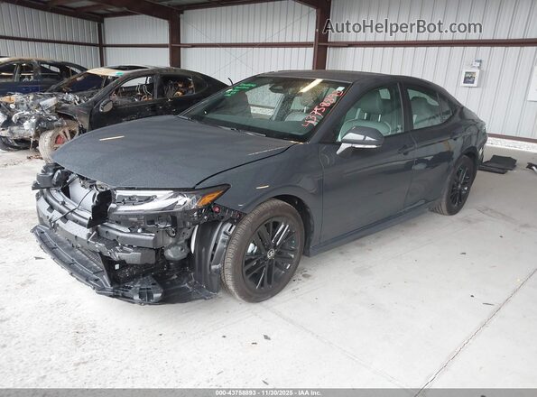 4T1DAACK9TU210381 2026 TOYOTA CAMRY Серый Передняя левая четверть