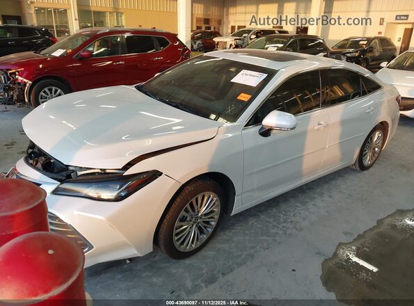 4T1DZ1FB1LU055295 2020 TOYOTA LIMITED White 