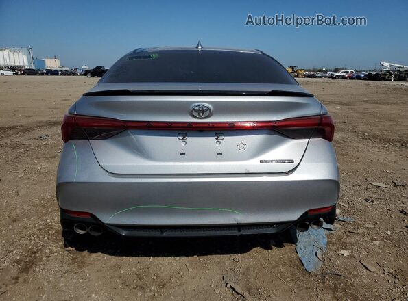 4T1GZ1FB0NU073562 2022 TOYOTA AVALON Silver Вид ззаду