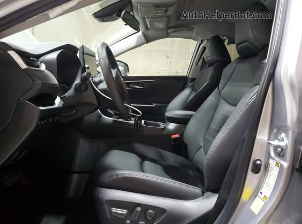 4T3B6RFV9SU184884 2025 TOYOTA LE Silver Vista interior delantera