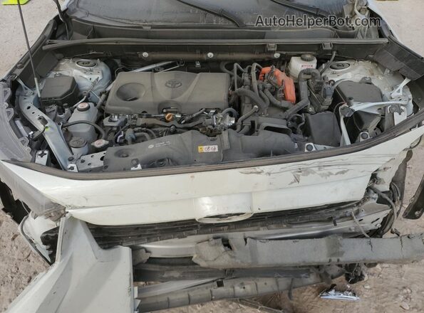 4T3E6RFV0NU104356 2022 TOYOTA RAV4 White Widok wnętrza z tyłu