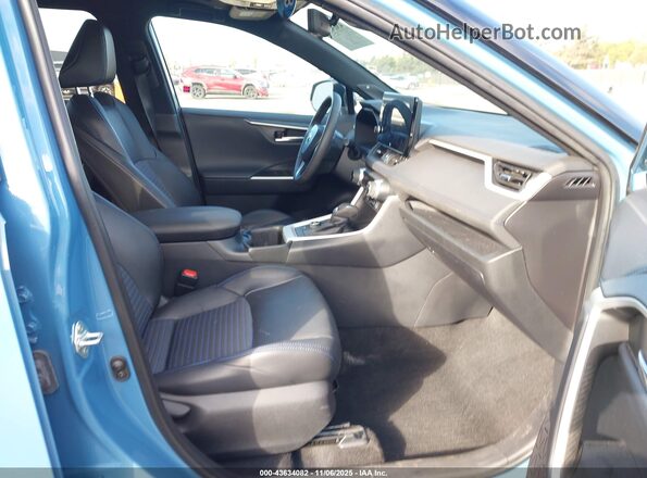 4T3E6RFV1PU138518 2023 TOYOTA RAV4 HYBRID Синий Вид салона спереди