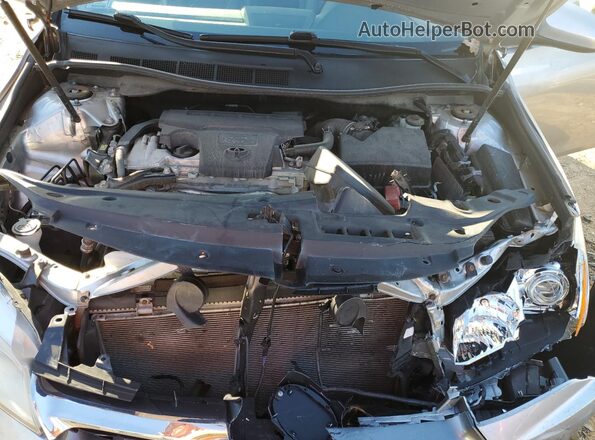 4T4BF1FK2GR549869 2016 TOYOTA LE Silver Widok wnętrza z tyłu