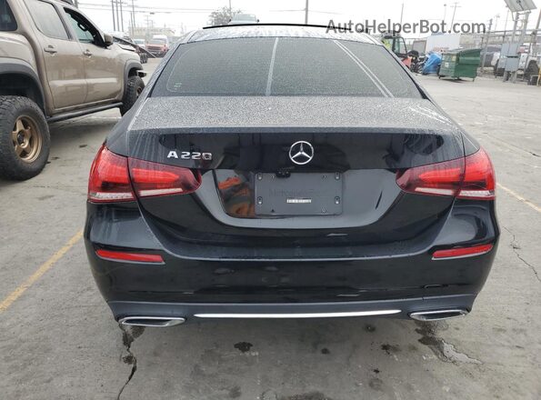 W1K3G4EBXMJ290697 2021 MERCEDES-BENZ A Black Вид салону спереду