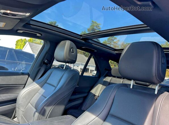 4JGFB4JB3NA584242 2022 MERCEDES-BENZ GLE Черный Вид задних сидений