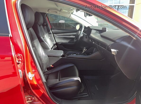 JM1BPABM4S1767082 2025 MAZDA 3 Red Հետևի տեսք