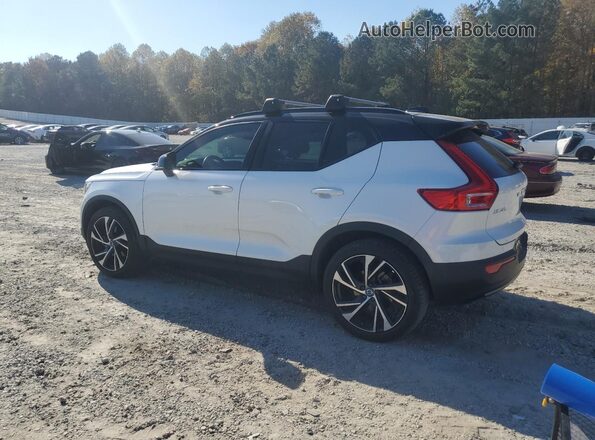 YV4AC2HM3M2513734 2021 VOLVO XC40 Белый Задняя правая четверть