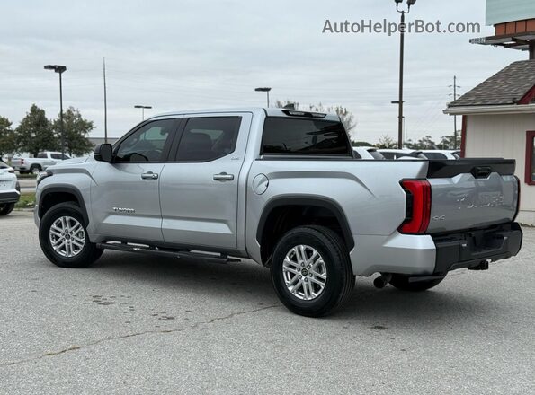 5TFLA5DB2RX178175 2024 TOYOTA TUNDRA Серебряный Передняя правая четверть