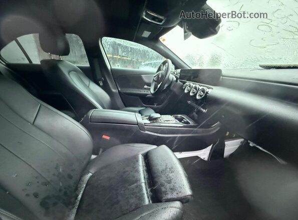 W1K3G4FB2MJ304722 2021 MERCEDES-BENZ A-CLASS White 