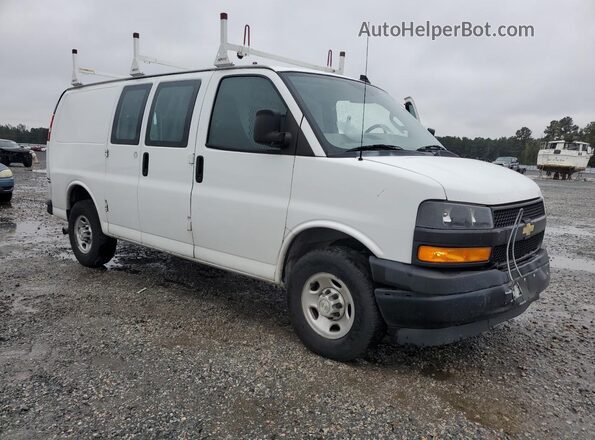1GCWGAFP1N1174161 2022 CHEVROLET EXPRESS White Front view