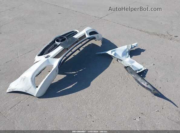 55SWF4KB5GU109384 2016 MERCEDES-BENZ C-CLASS White ხელსაწყოთა პანელის ხედი
