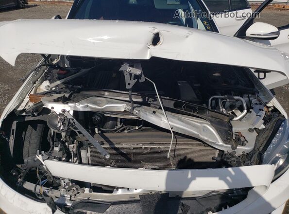 55SWF4KB5GU174316 2016 MERCEDES-BENZ C White Rear interior view