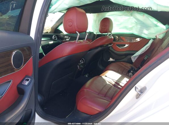 55SWF6EB3JU253305 2018 MERCEDES-BENZ AMG C 43 White Widok naklejki z numerem VIN