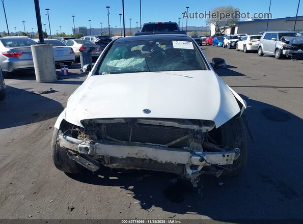 55SWF6EB3JU253305 2018 MERCEDES-BENZ AMG C 43 White Widok wnętrza z tyłu