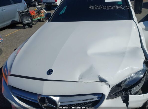55SWF6EB5KU303817 2019 MERCEDES-BENZ AMG C 43 White უკანა ხედი