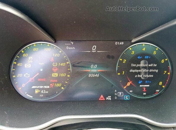 55SWF6EB8LU322928 2020 MERCEDES-BENZ C Черный Вид щитка приборов