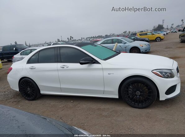 55SWF6EB9JU268715 2018 MERCEDES-BENZ AMG C 43 White Rear interior view